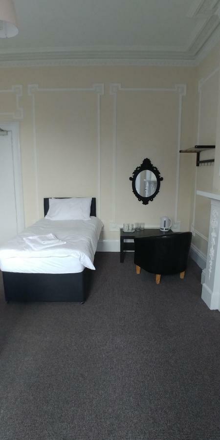 Mayfair Guest House EDI Kültér fotó